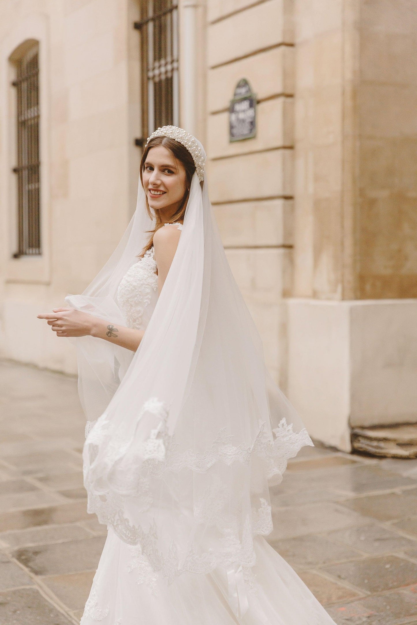 Round Pearls Headband | Pearl Bridal Headband | Dare and Dazzle