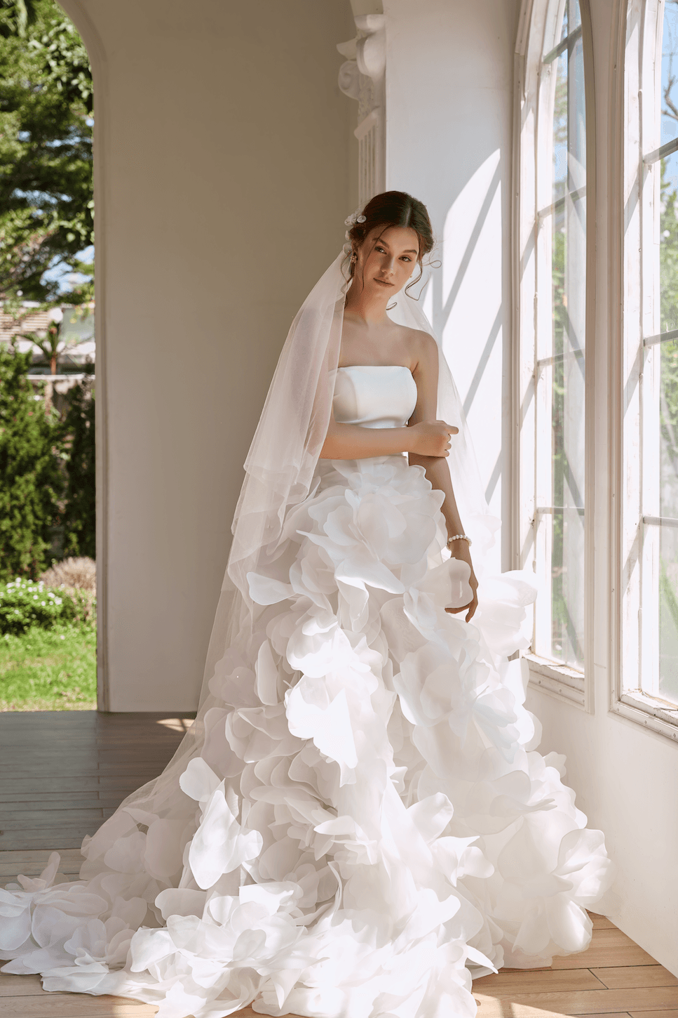 Katalin - Dare and Dazzle