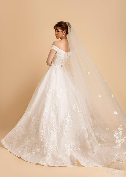 Chapel Length Veil | Chapel Length Wedding Veil | Dare and Dazzle