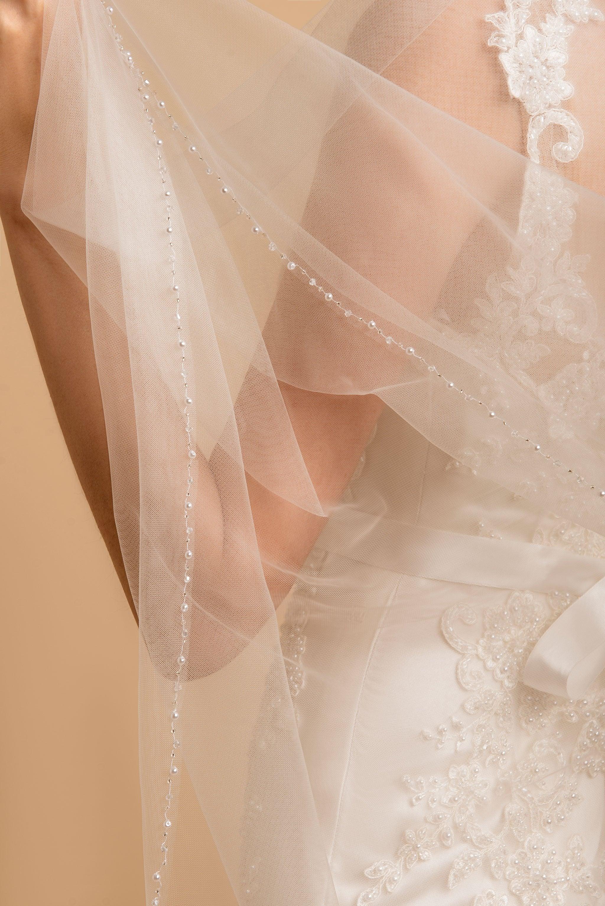 Pearl Wedding Veil | Short Wedding Veil | Dare and Dazzle
