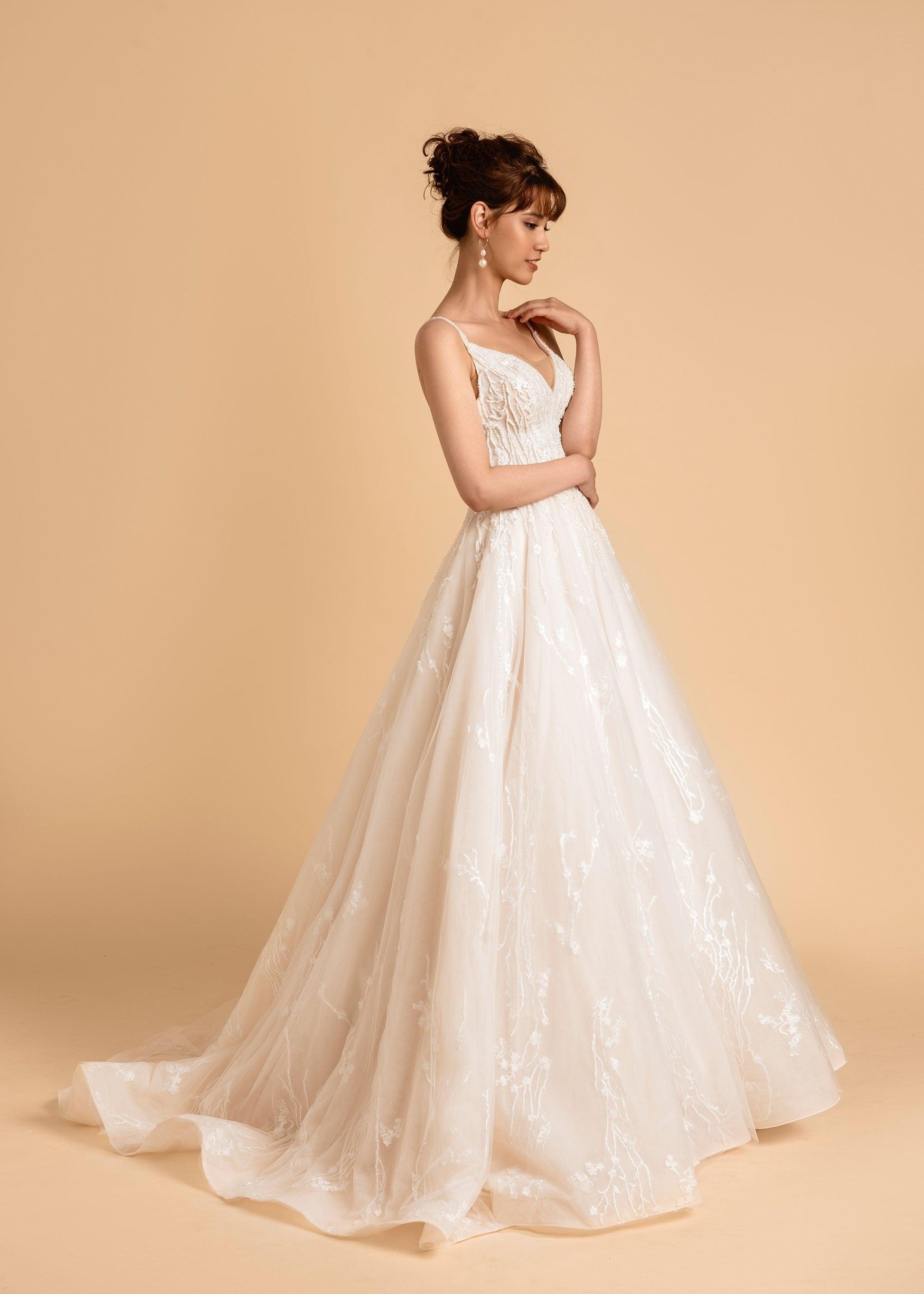 a line silhouette dress Wedding Ddress With Square Neckline | Satin Wedding Dress | Simple Stylish Bridal Gown | A-line Silhouette | Wide Straps Dress | Boho | New