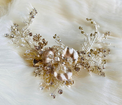 Gardenia Flower Hair Comb | Dare and DazzleDare and Dazzle