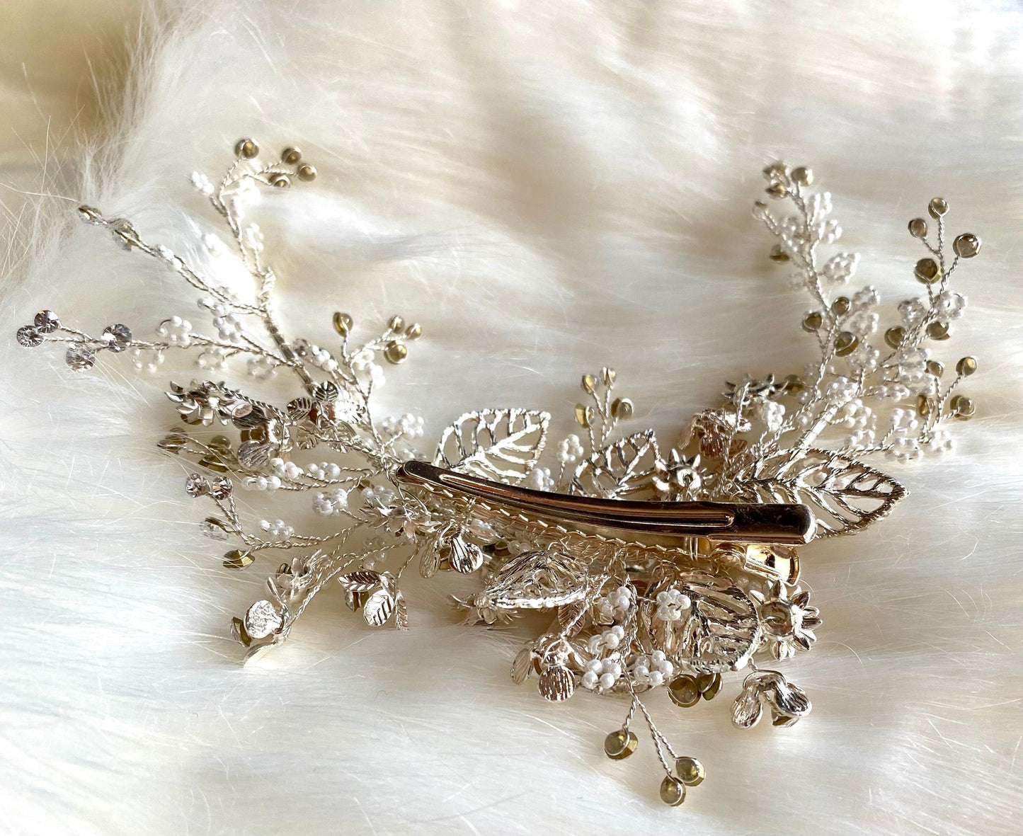 Gardenia Flower Hair Comb | Dare and DazzleDare and Dazzle