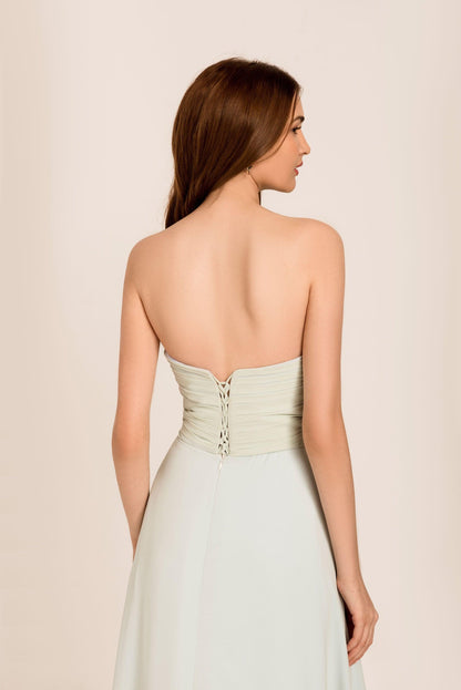 Sweetheart Neckline Bridesmaid Dress | Dare and Dazzle