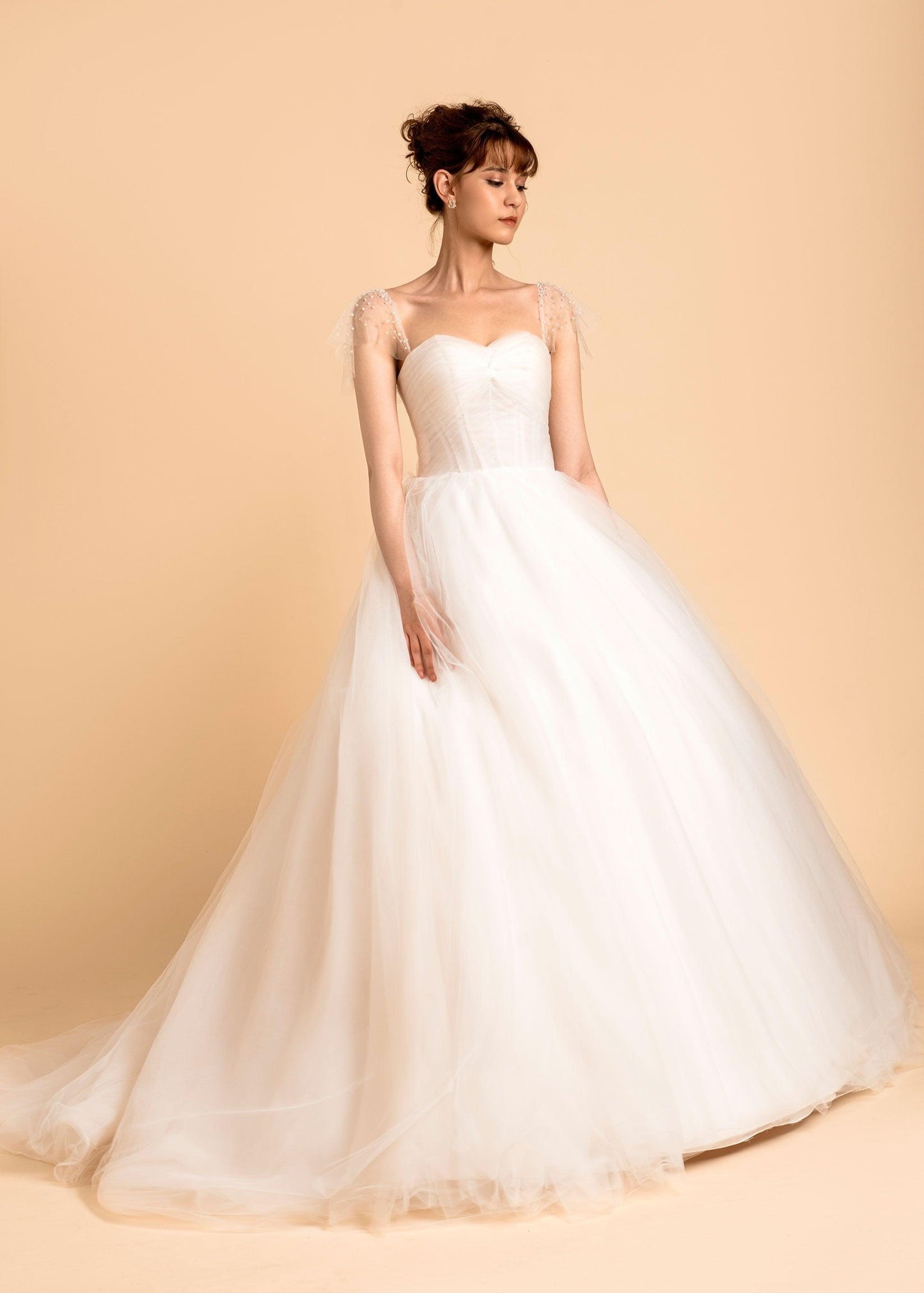 Sweetheart Neckline Wedding Dress | Dare and Dazzle