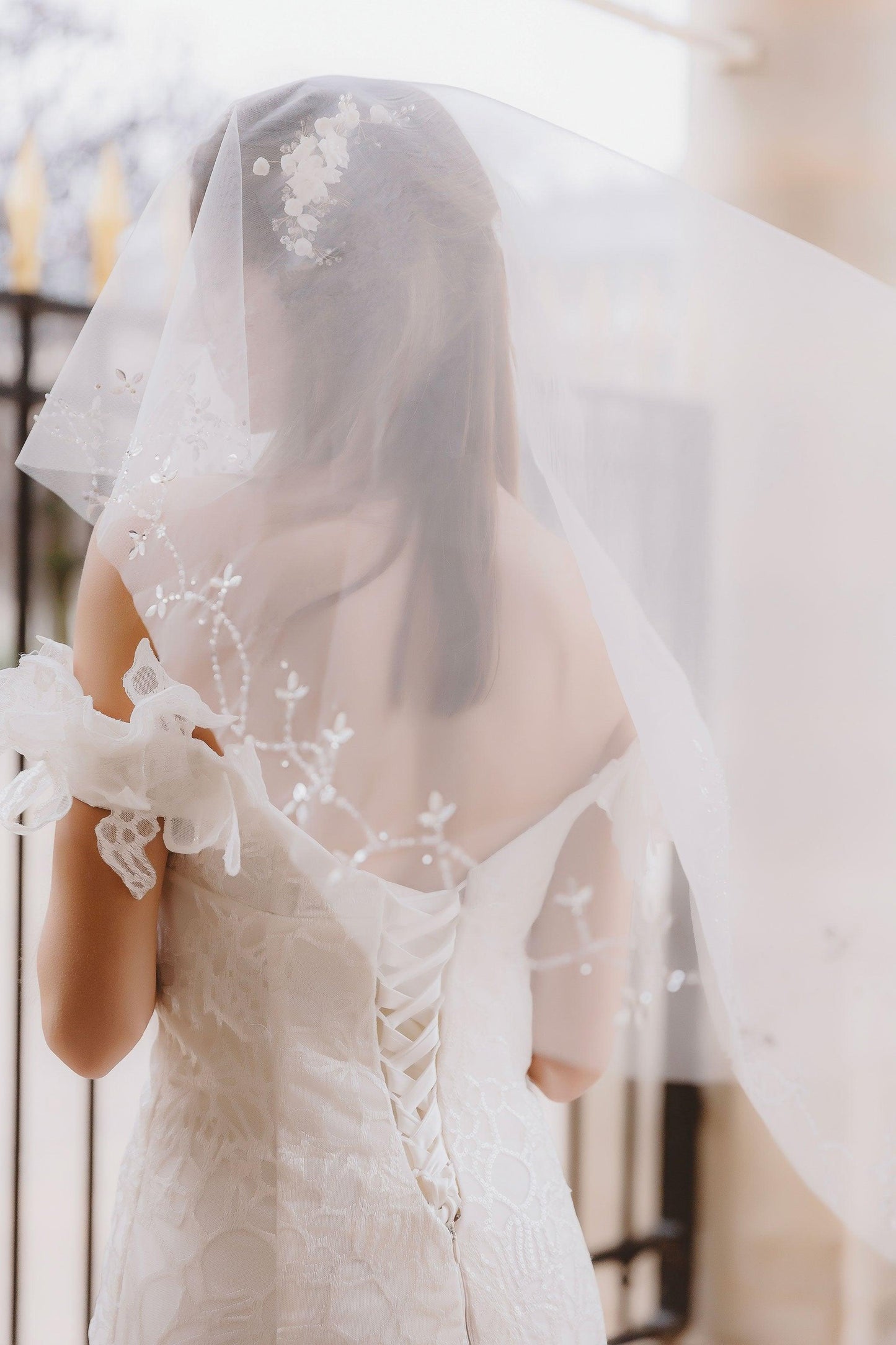 Elbow Length Bridal Veil | Riosa Wedding Veil | Dare and Dazzle