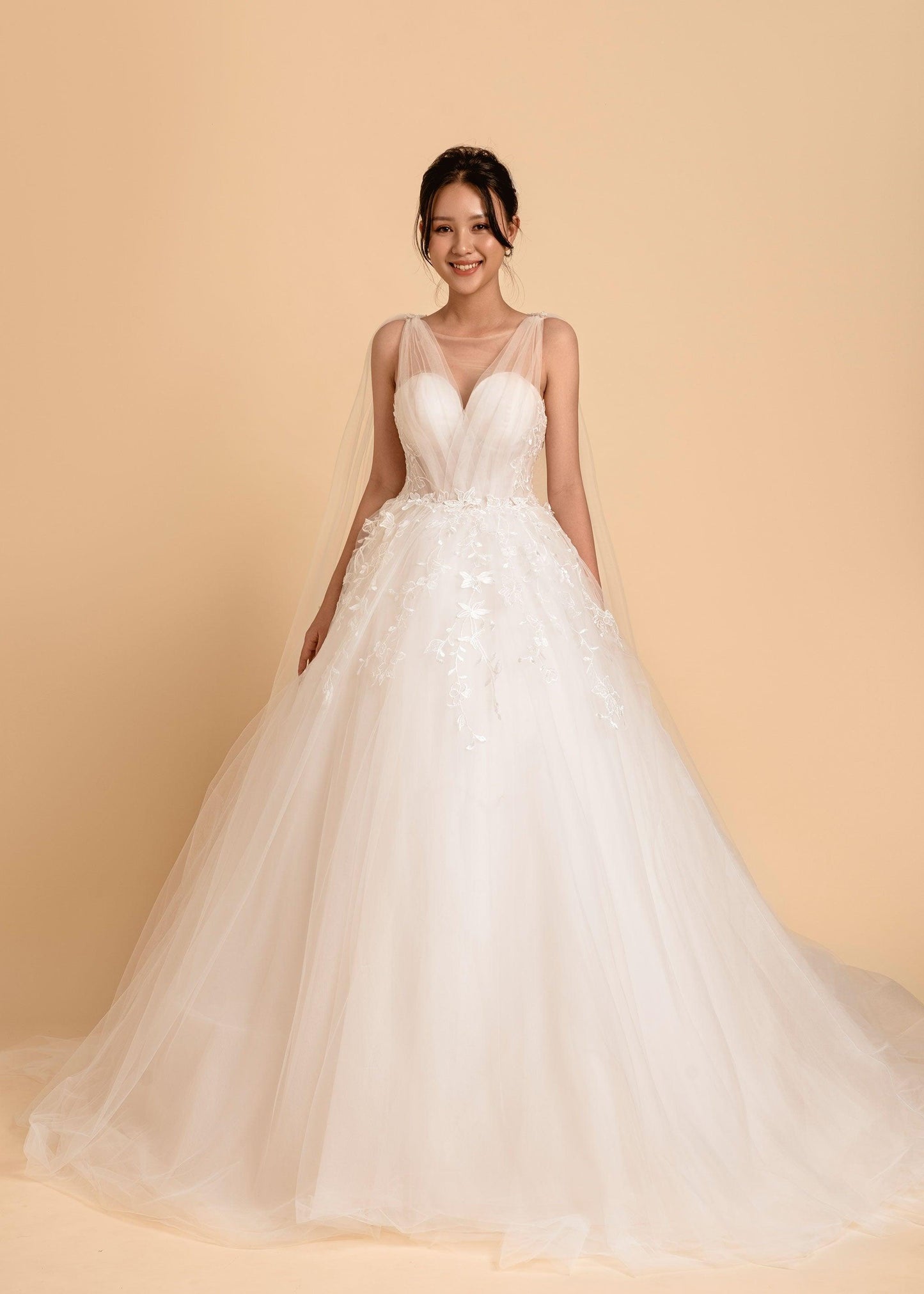 Sweetheart Neckline White Dress | Open Back Dress | Dare and Dazzle