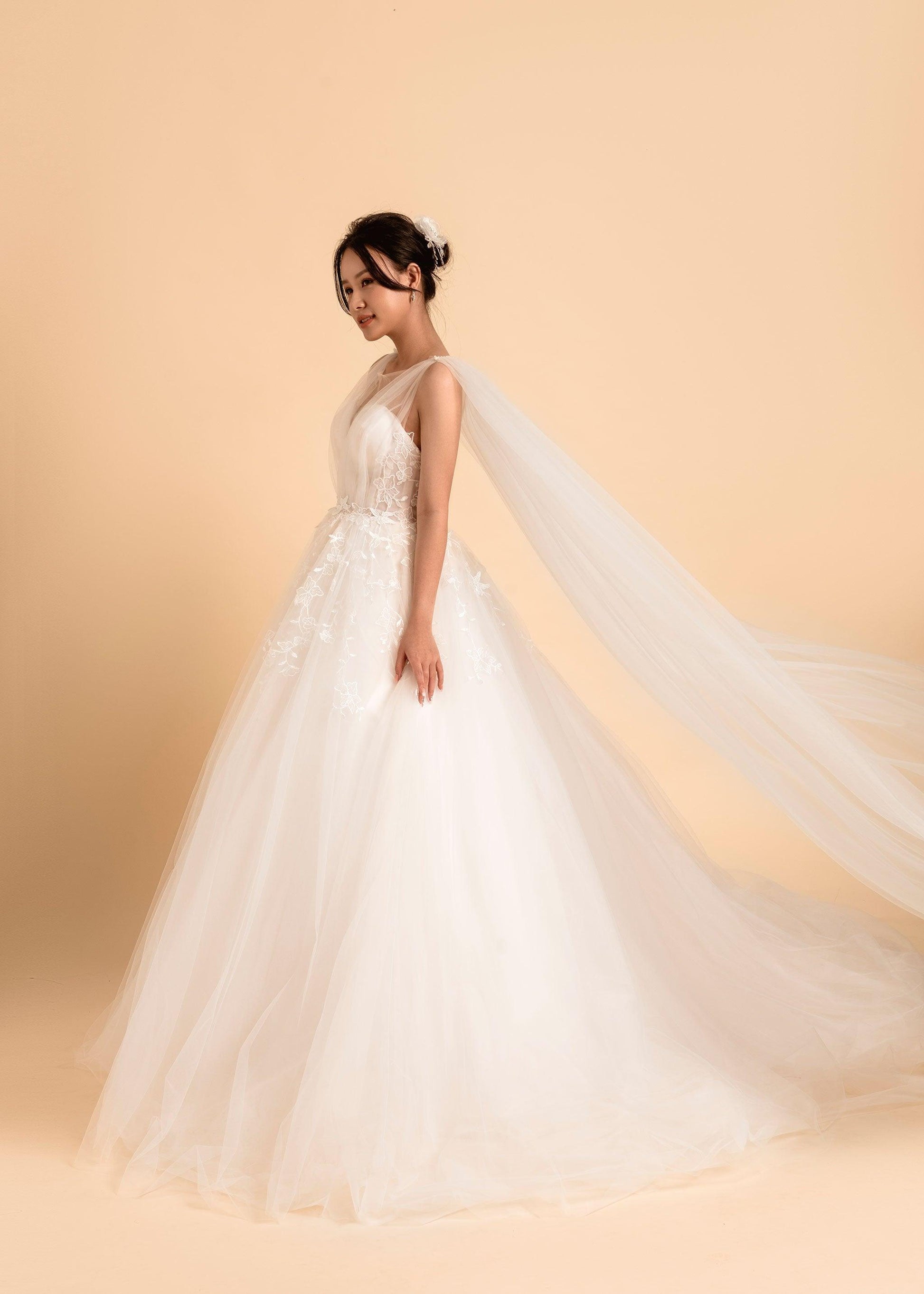 Sweetheart Neckline White Dress | Open Back Dress