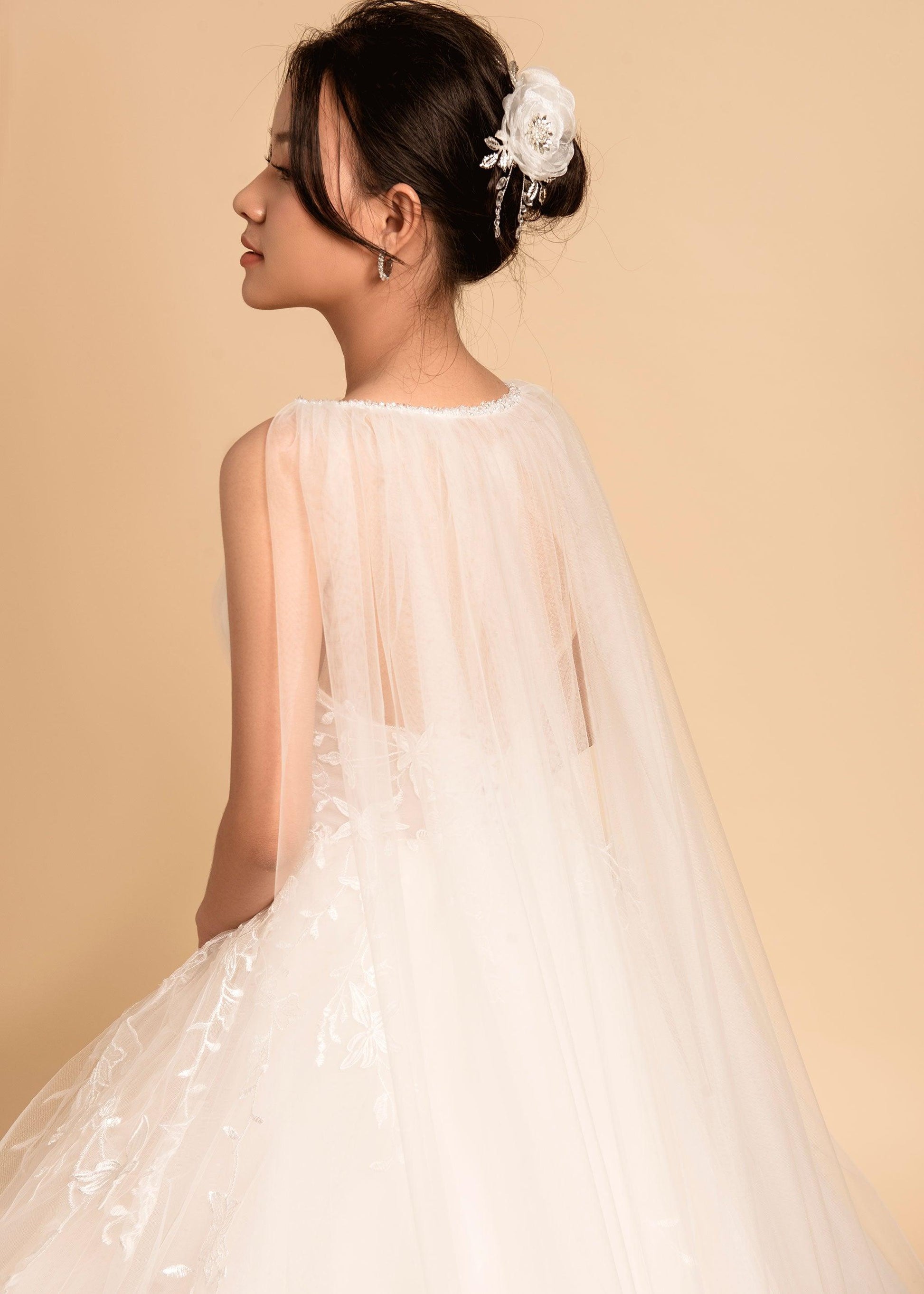 Sweetheart Neckline White Dress | Open Back Dress | Dare and Dazzle